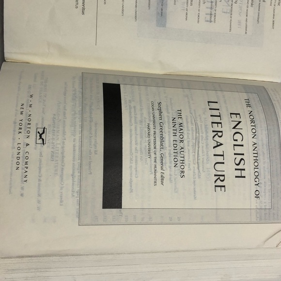 THE Norton Anthology of English Literature Ninth Edition The Major Authors - Picture 6 of 11